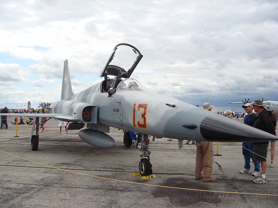 Willow Run Airshow [2009 July 18] 066.JPG - Scenes from the Thunder Over Michigan Air Show at Willow Run Airport